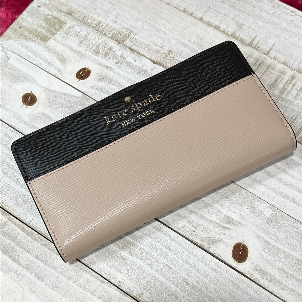 Kate Spade Black and Beige Wallet